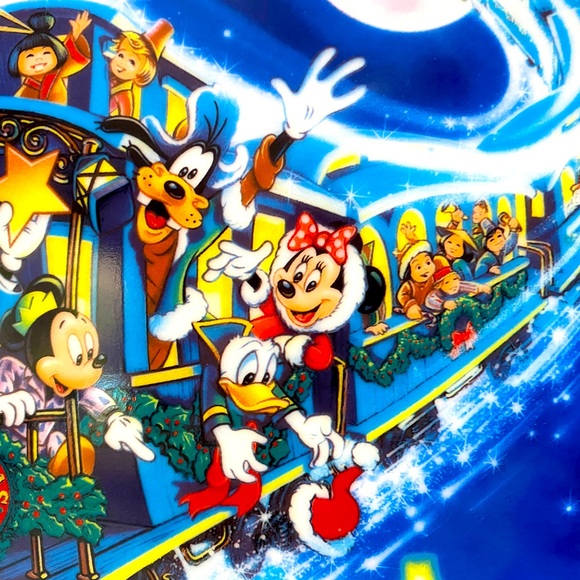 DISNEY STORE NWT VTG 1994 CHRISTMAS IT’S A SMALL WORLD COMMEMORATIVE PLATE JAPAN - Picture 8 of 16